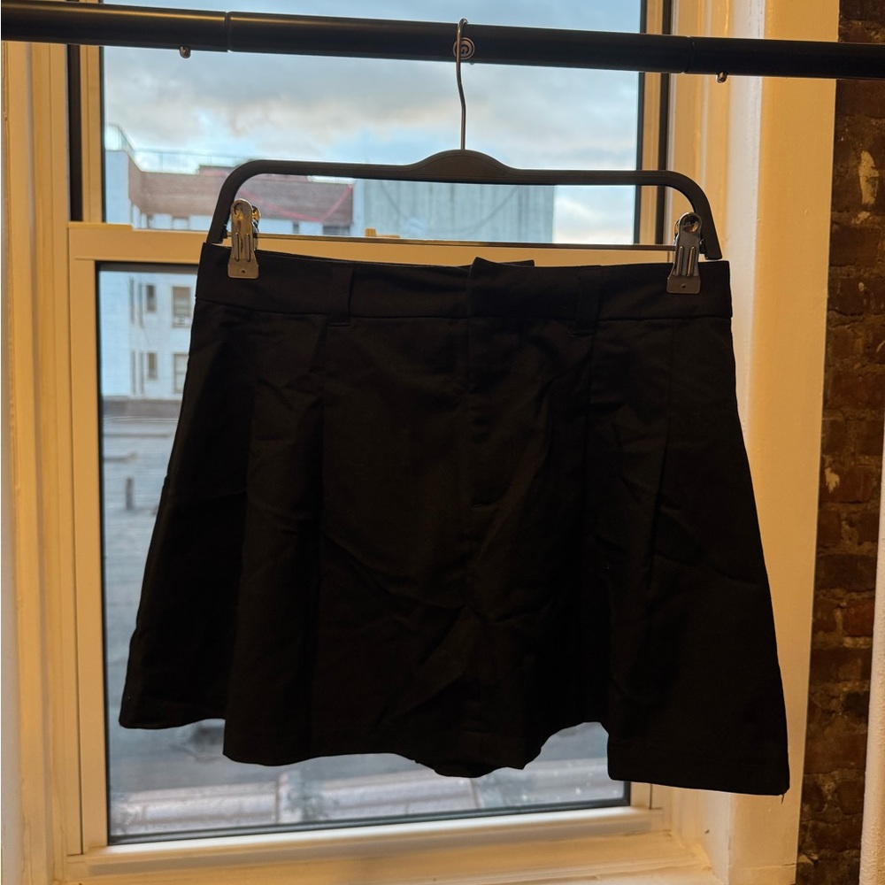 H&M pleated skirt